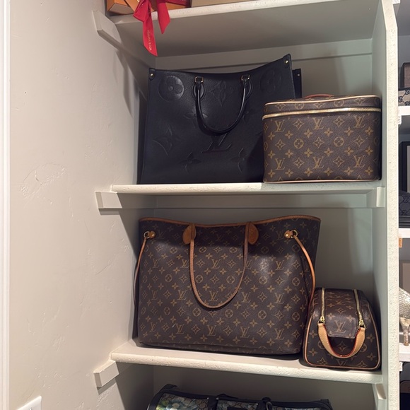 Meet Sarah - Picture 5 of 10